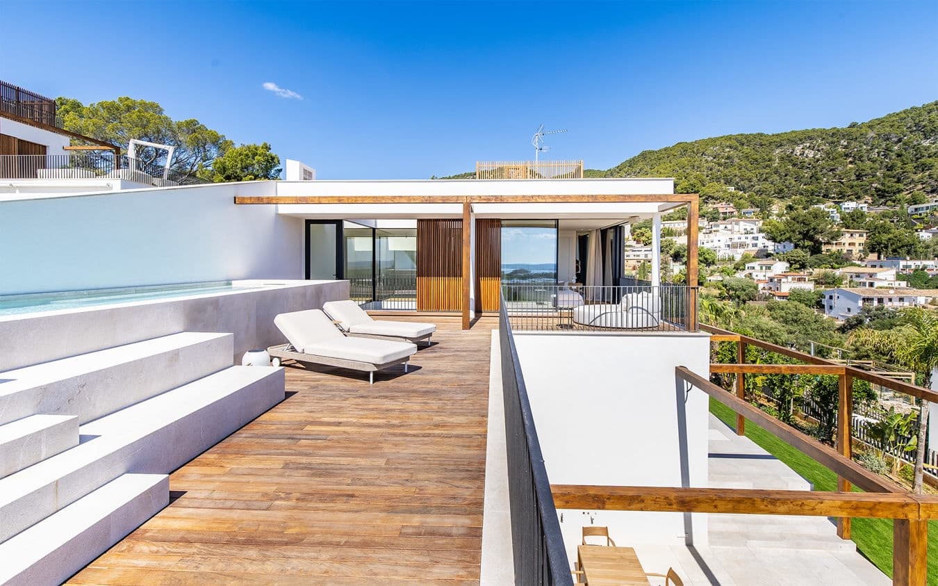 4 soveværelse Villa til salg i Genova med swimmingpool garage - € 4.600.000 (Ref: 9541720)