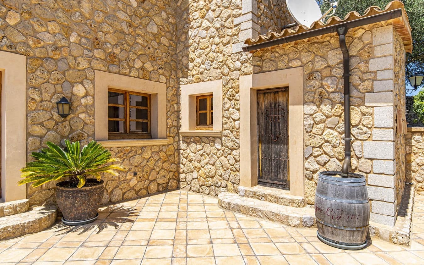 4 slaapkamer Finca/Landhuis te koop in Galilea met zwembad garage - € 2.650.000 (Ref: 9541722)