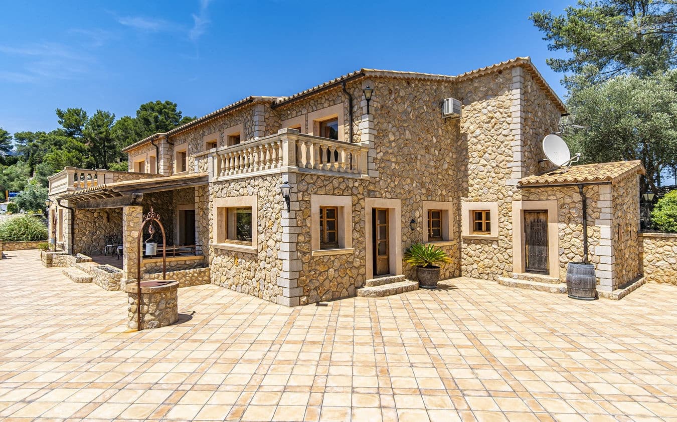 4 slaapkamer Finca/Landhuis te koop in Galilea met zwembad garage - € 2.650.000 (Ref: 9541722)