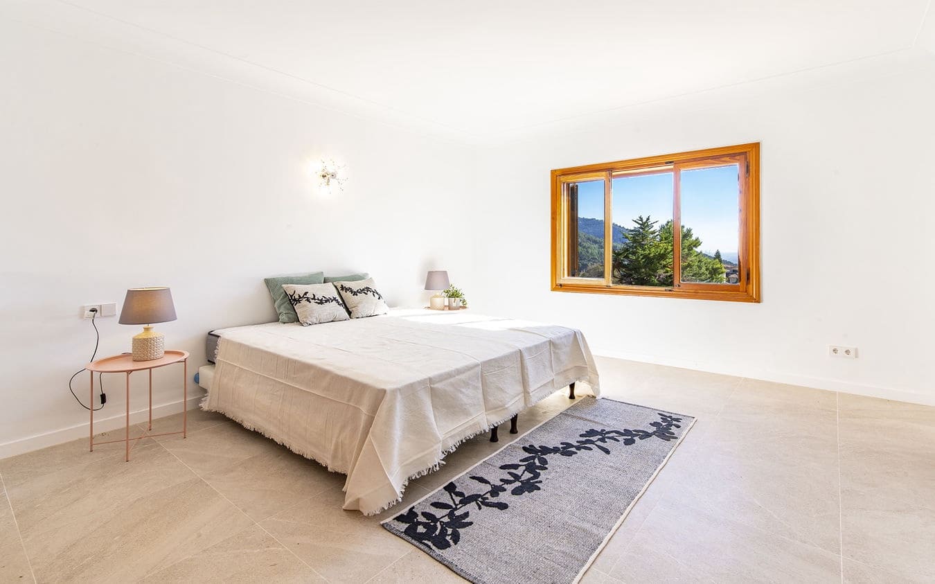 8 bedroom Villa for sale in Valldemosa with pool garage - € 2,750,000 (Ref: 9541838)