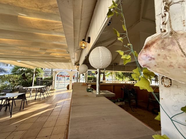 Komercyjne na sprzedaż w Peguera / Paguera, Calvià z garażem - 75 000 € (Ref: 9542497)