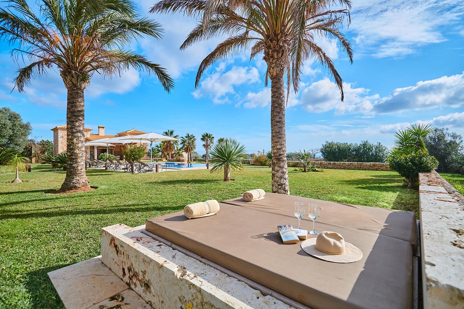 7 chambre Finca/Maison de Campagne à vendre à Cala Murada avec piscine garage - 3 650 000 € (Ref: 9546971)