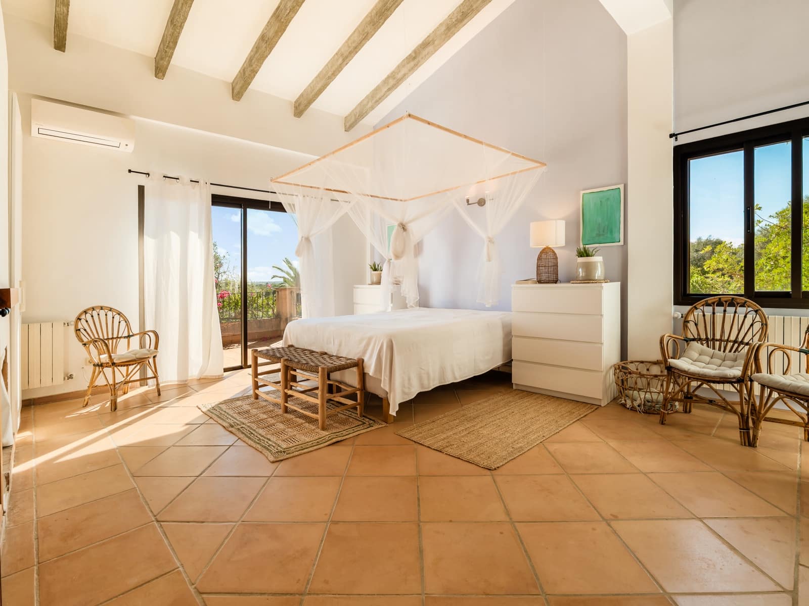 3 soveværelse Finca/Landehus til salg i Ses Salines med swimmingpool garage - € 1.950.000 (Ref: 9558369)