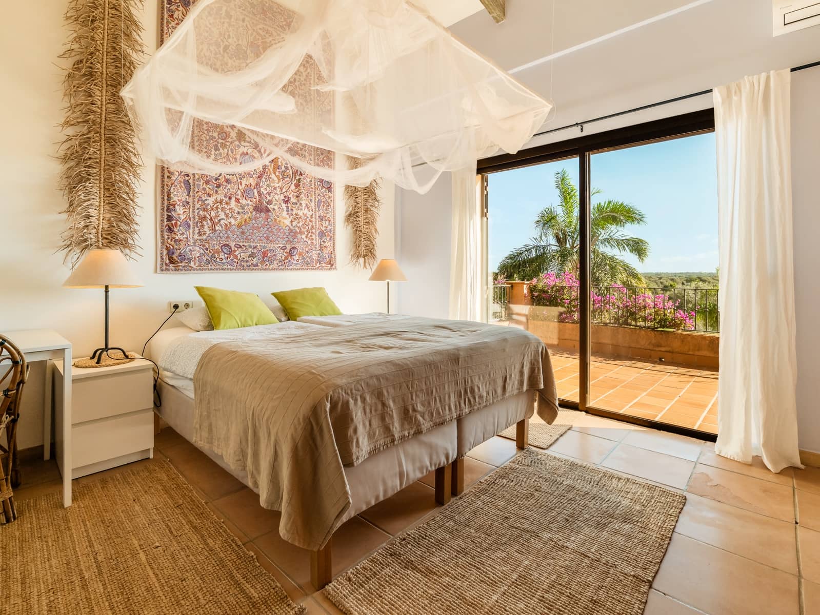 3 soveværelse Finca/Landehus til salg i Ses Salines med swimmingpool garage - € 1.950.000 (Ref: 9558369)