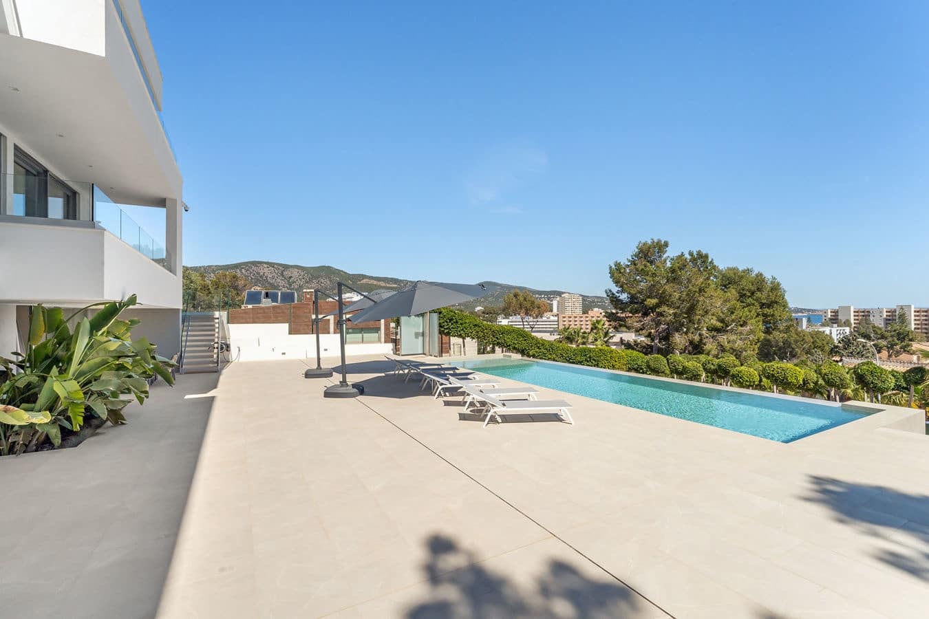 Chalet de 5 habitaciones en Palmanova en venta con piscina garaje - 4.950.000 € (Ref: 9565608)