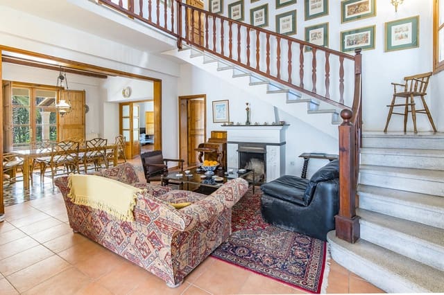 8 makuuhuone Huvila myytävänä paikassa Sant Nicolau, Palma de Mallorca mukana uima-altaan 
autotalli - 3 490 000 € (Ref: 9566191)