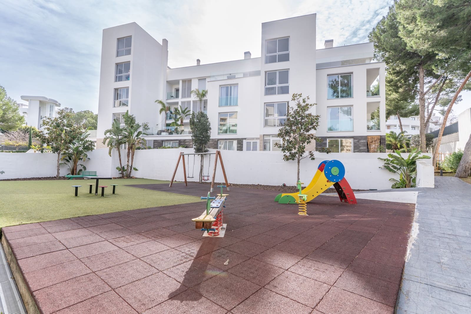 4 sypialnia Apartament na sprzedaż w Palmanova z basenem - 898 000 € (Ref: 9566557)