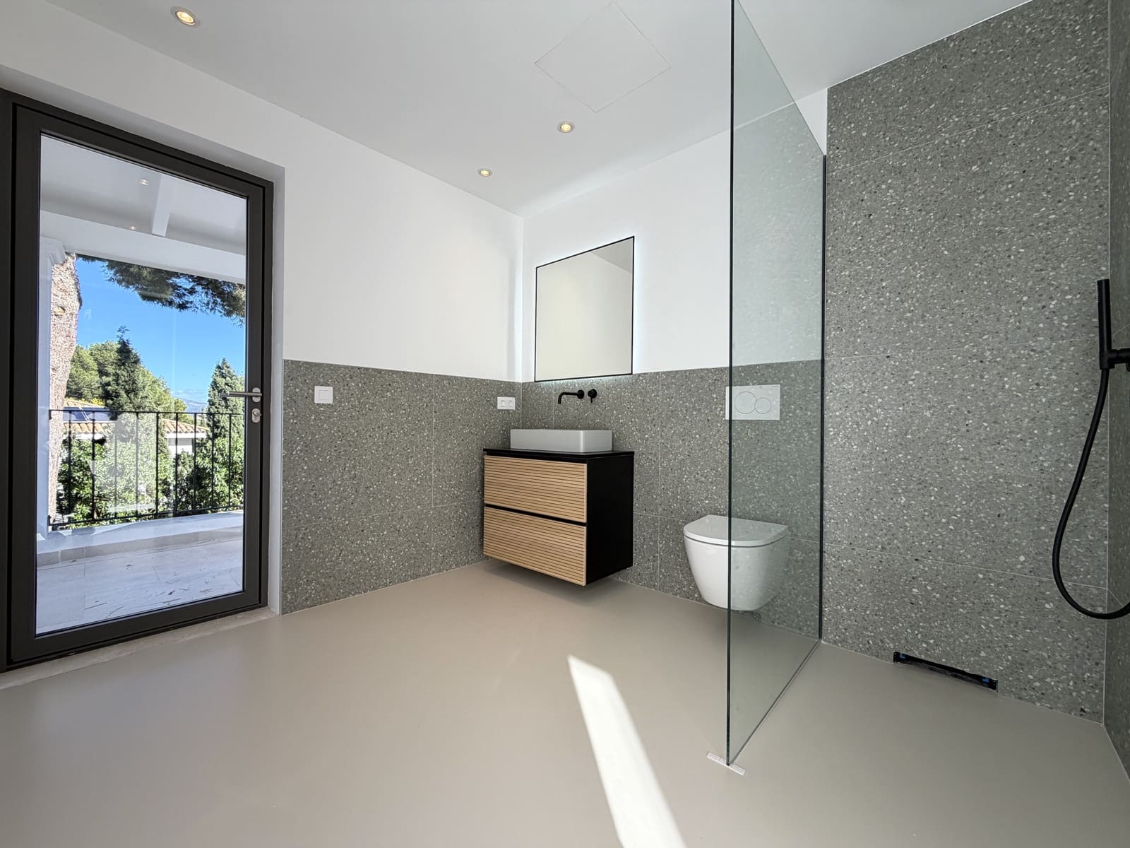 4 slaapkamer Villa te koop in Santa Ponsa met zwembad garage - € 2.950.000 (Ref: 9569422)