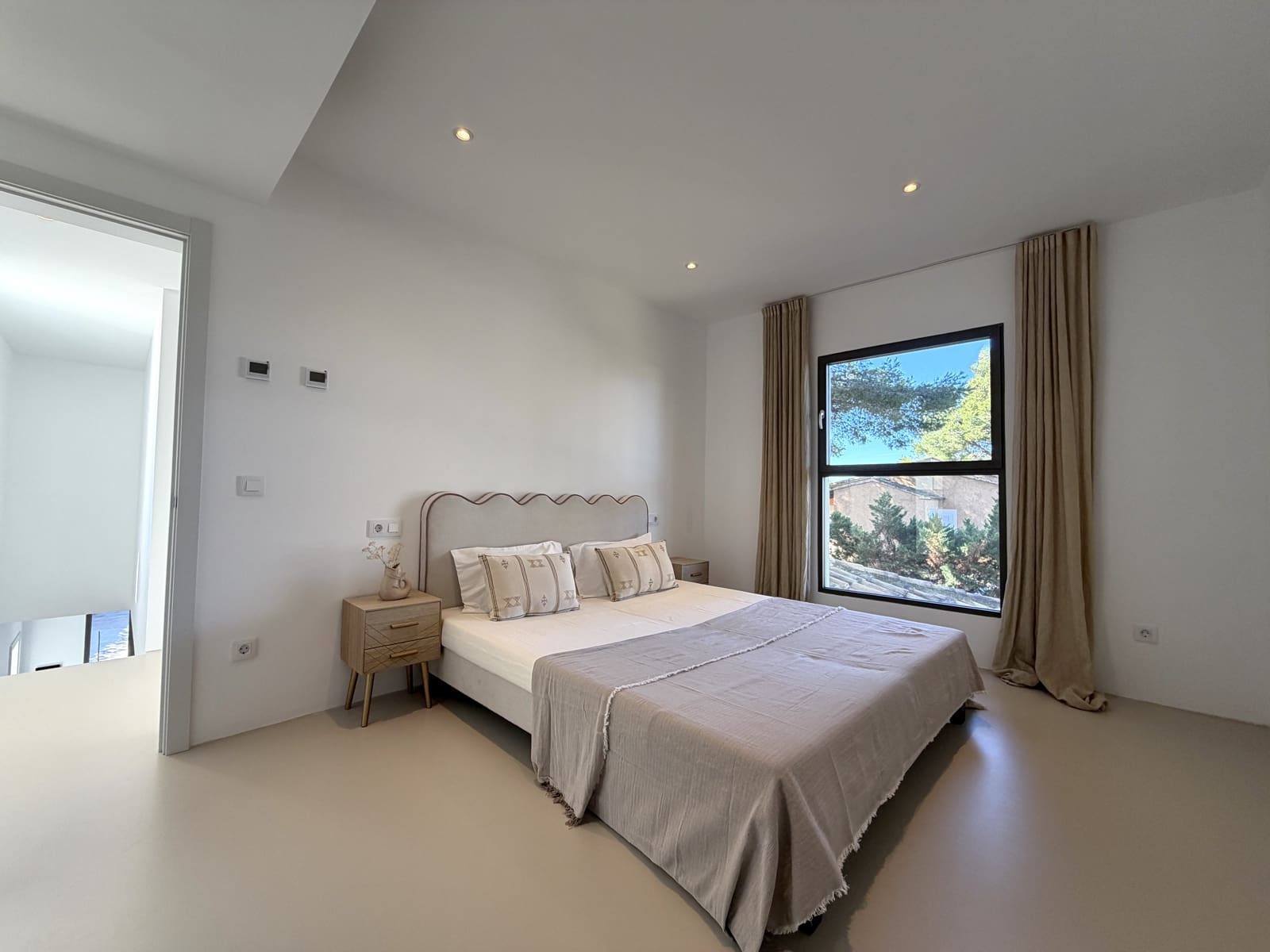 4 slaapkamer Villa te koop in Santa Ponsa met zwembad garage - € 2.950.000 (Ref: 9569422)