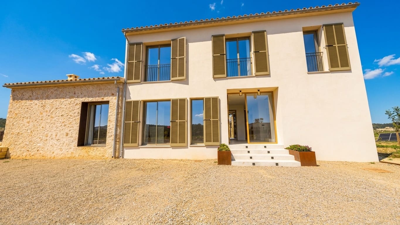 4 bedroom Finca/Country House for sale in Sineu with pool garage - € 2,400,000 (Ref: 9569426)