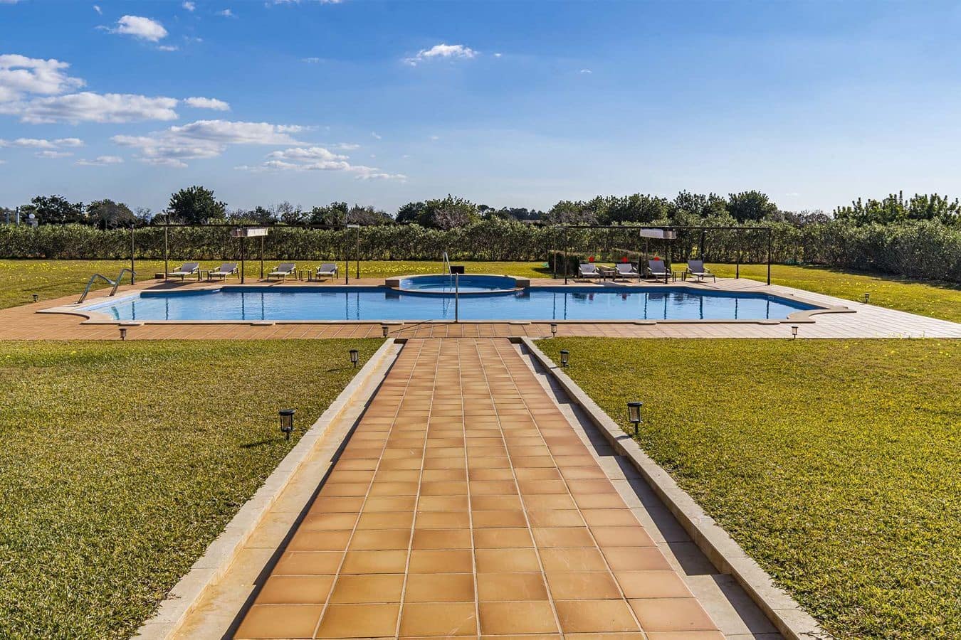 4 chambre Finca/Maison de Campagne à vendre à Llucmajor avec piscine garage - 3 500 000 € (Ref: 9571929)