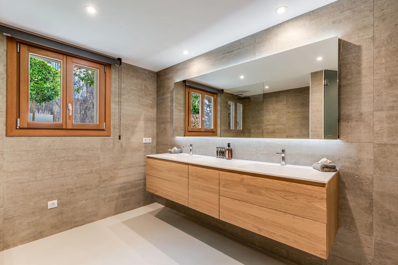 Chalet de 6 habitaciones en Calvià en venta con piscina garaje - 3.800.000 € (Ref: 9571933)