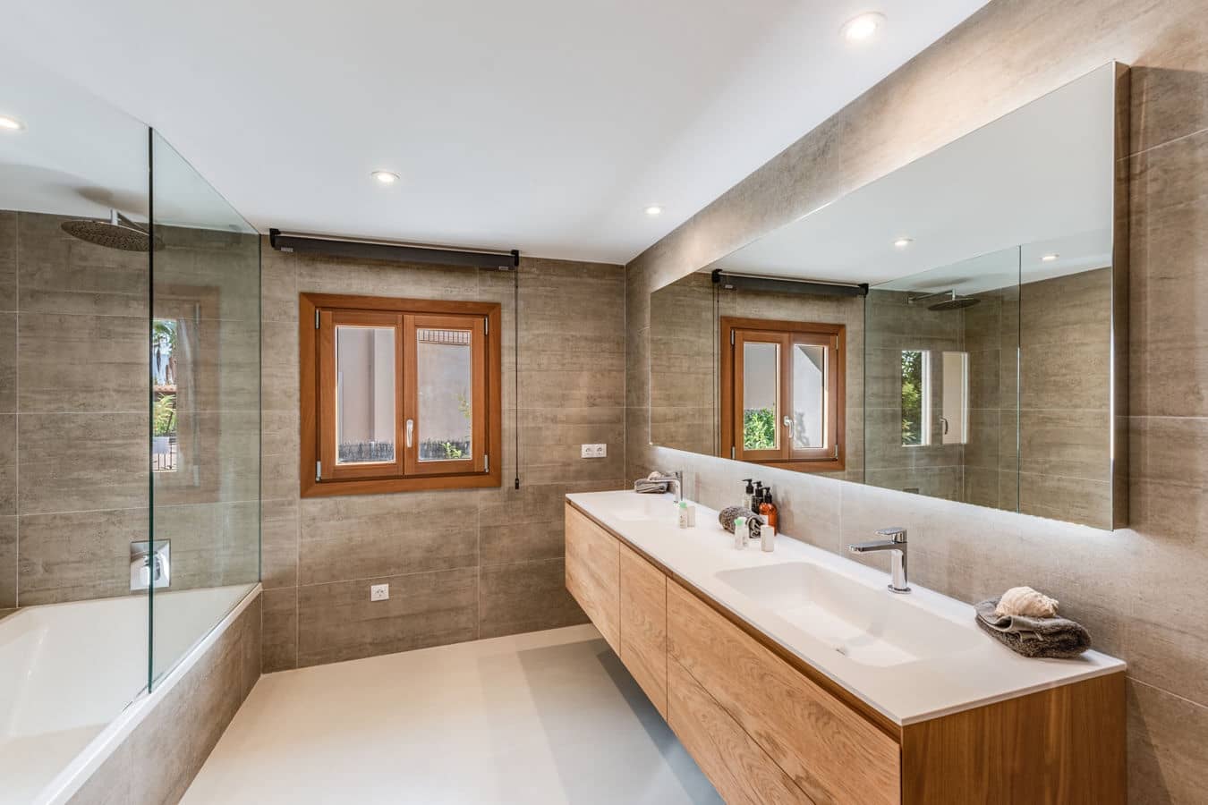 Chalet de 6 habitaciones en Calvià en venta con piscina garaje - 3.800.000 € (Ref: 9571933)