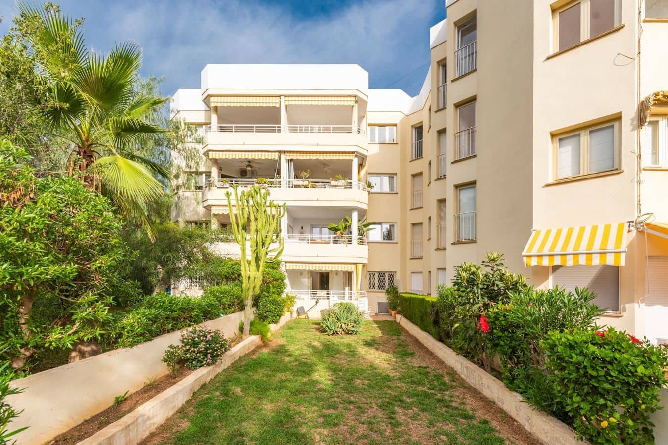 3 soverom Leilighet til salgs i Cas Catala med garasje - € 690 000 (Ref: 9571934)