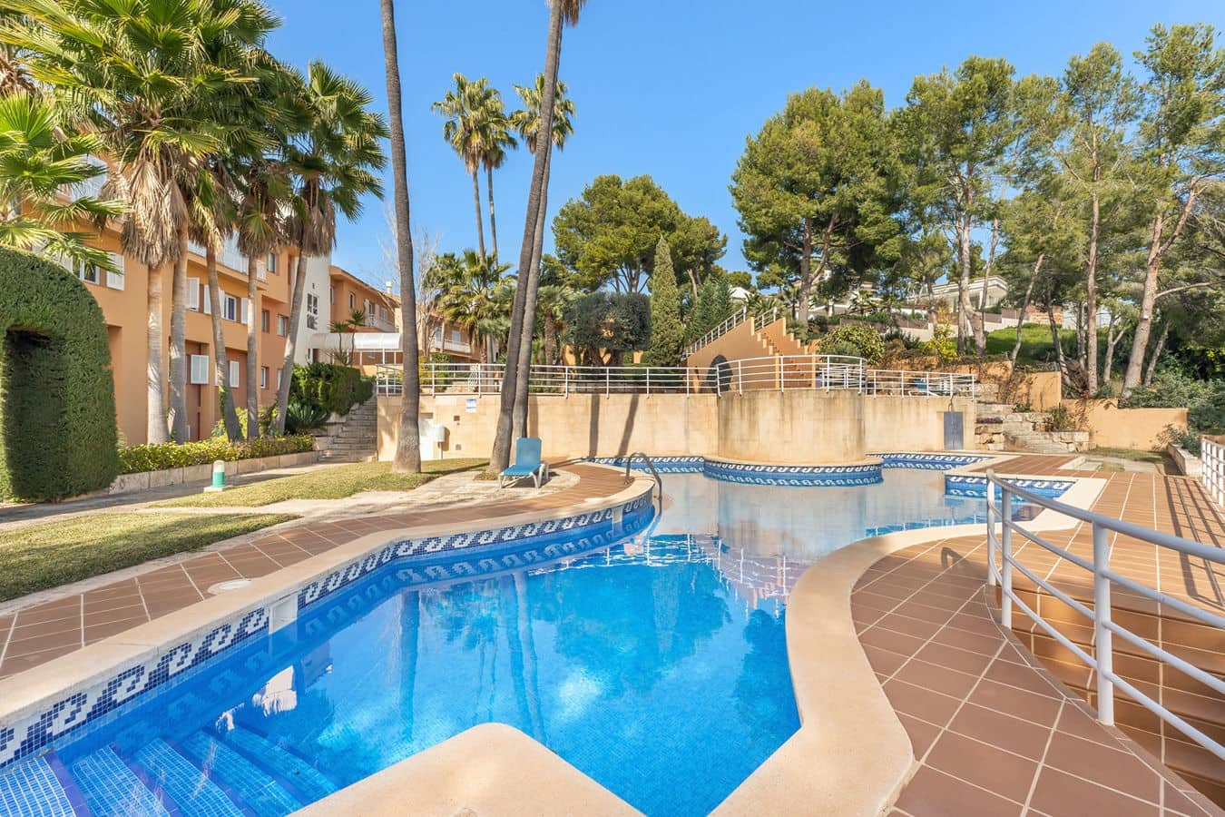 4 sypialnia Apartament na sprzedaż w Bendinat z basenem garażem - 1 390 000 € (Ref: 9579143)