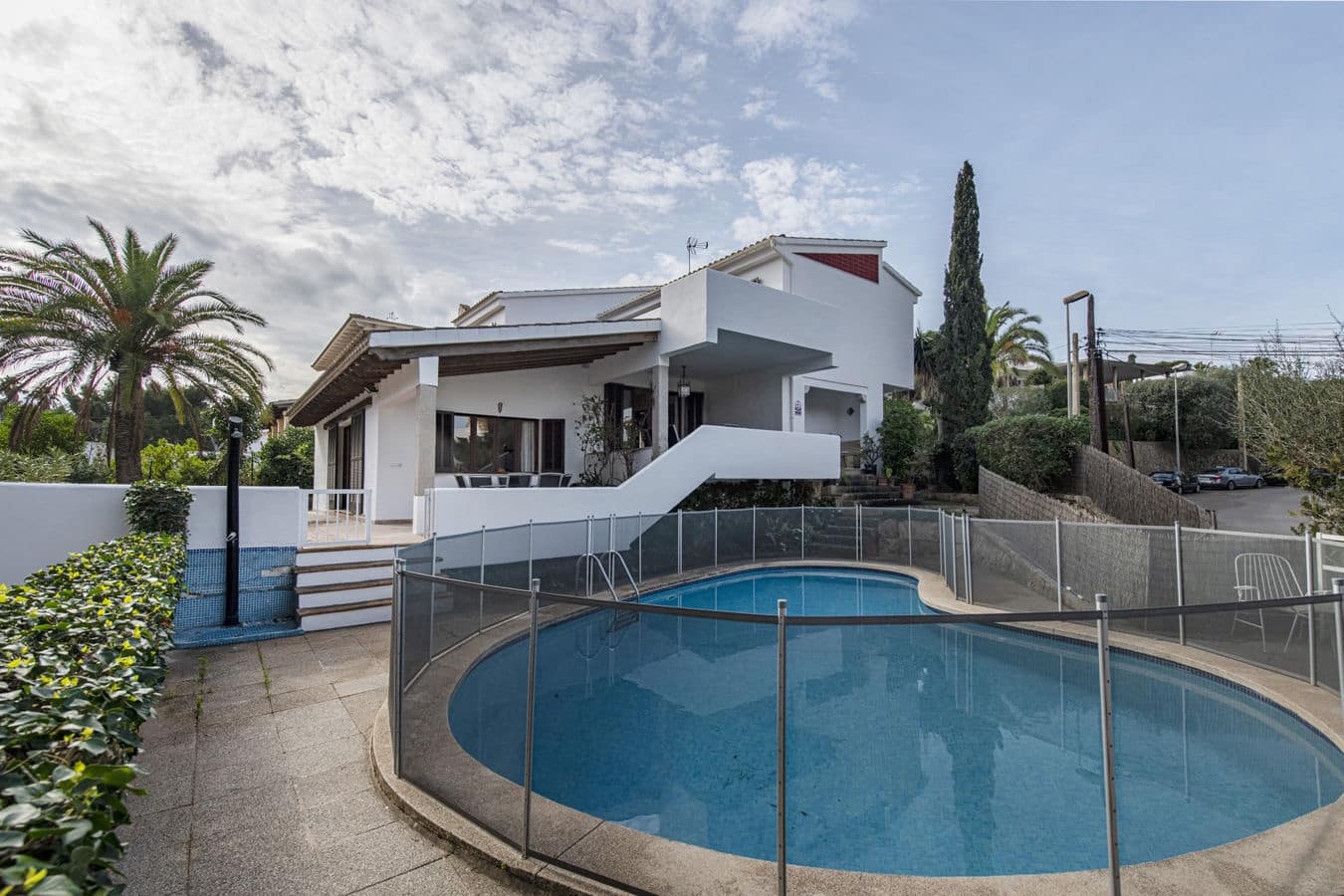 4 soverom Villa til salgs i Son Veri Nou med svømmebasseng garasje - € 1 500 000 (Ref: 9579146)