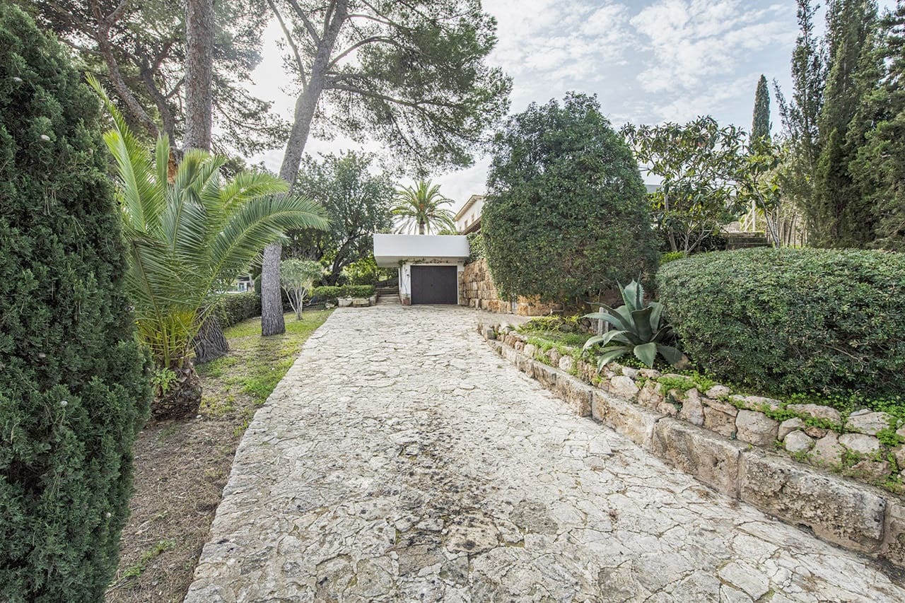 4 soverom Villa til salgs i Son Veri Nou med svømmebasseng garasje - € 1 500 000 (Ref: 9579146)