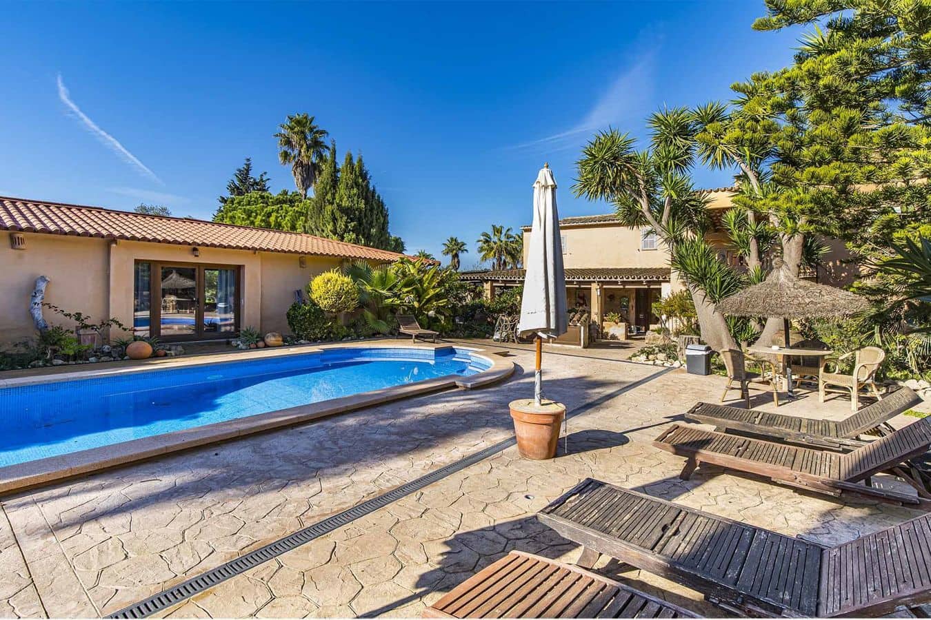 7 chambre Finca/Maison de Campagne à vendre à Montuiri avec piscine garage - 2 600 000 € (Ref: 9580054)