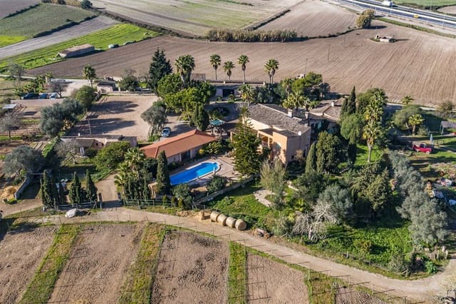 7 sypialnia Finka/Dom wiejski na sprzedaż w Montuïri z basenem garażem - 2 600 000 € (Ref: 9580054)