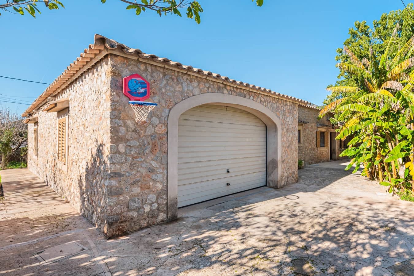3 slaapkamer Villa te koop in Valldemosa met garage - € 1.175.000 (Ref: 9580055)