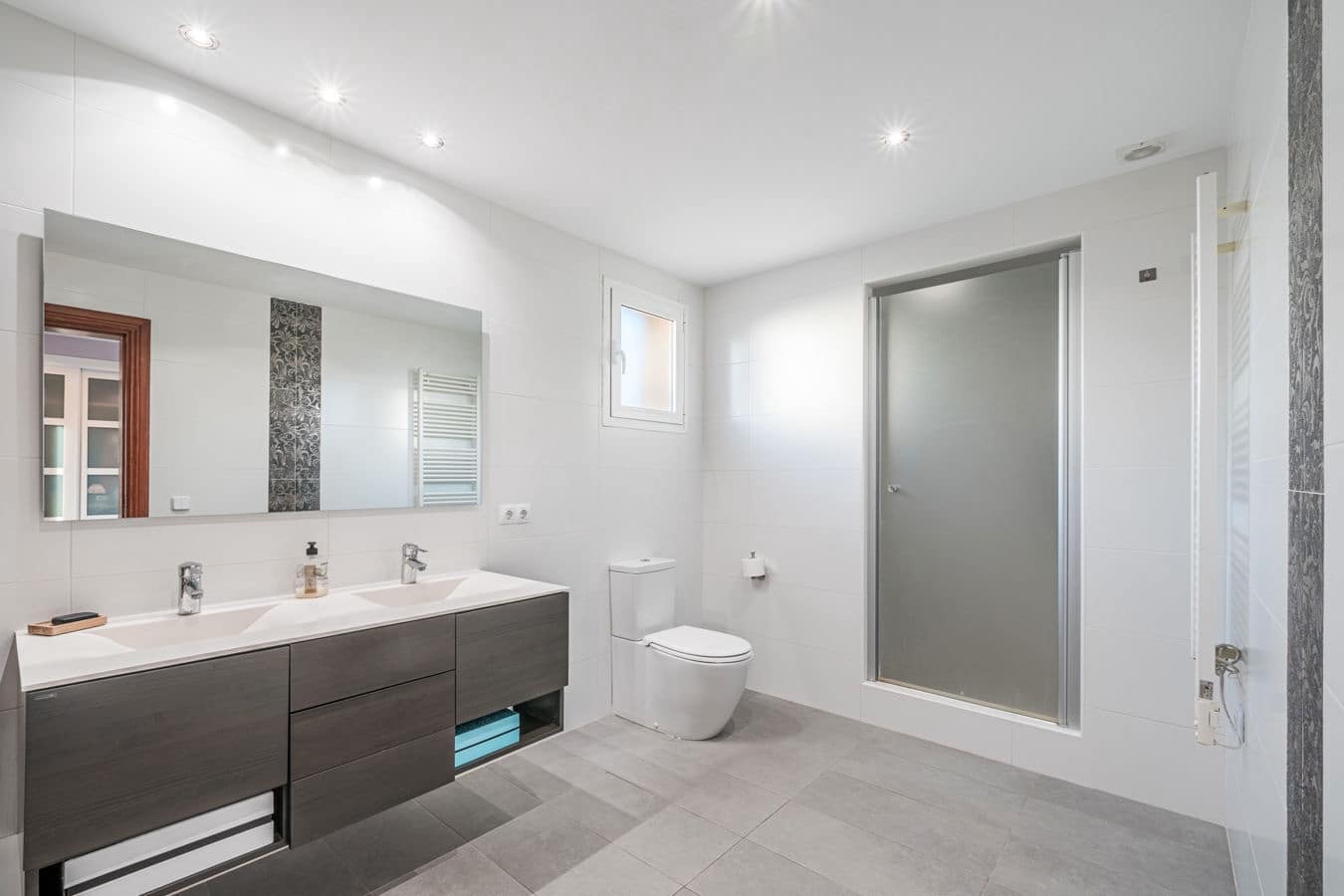 3 soveværelse Semi-Rækkehus til salg i Badia Blava med garage - € 595.000 (Ref: 9584980)