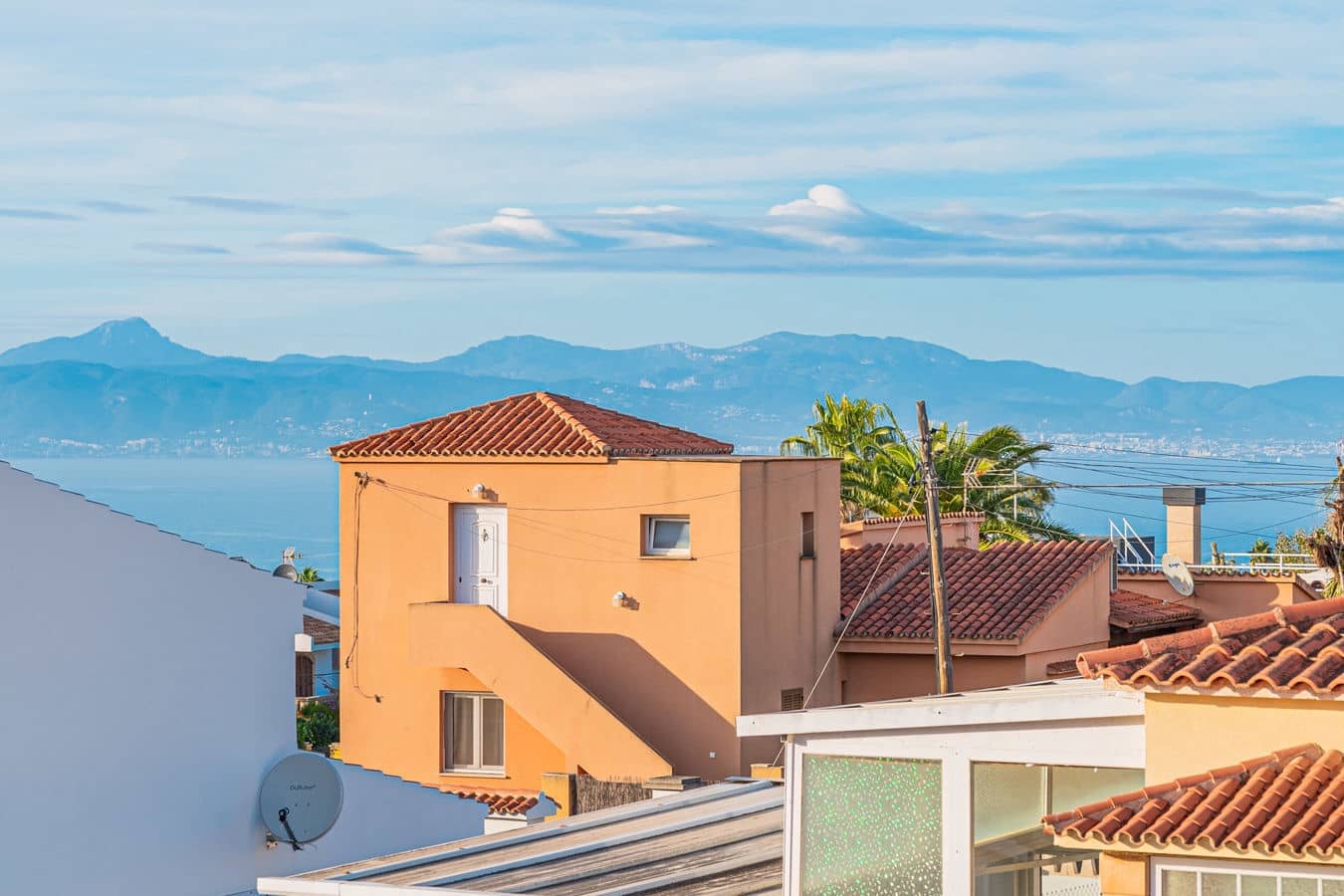 3 soveværelse Semi-Rækkehus til salg i Badia Blava med garage - € 595.000 (Ref: 9584980)