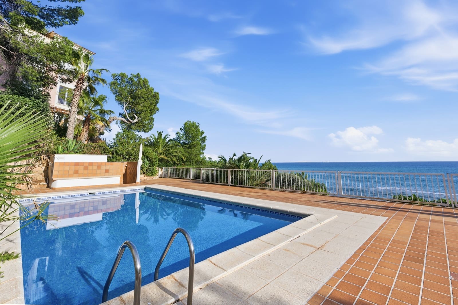 4 bedroom Penthouse for sale in Cala Vinyes / Cala Vinyas / Cala Vinas with pool garage - € 2,250,000 (Ref: 9585138)