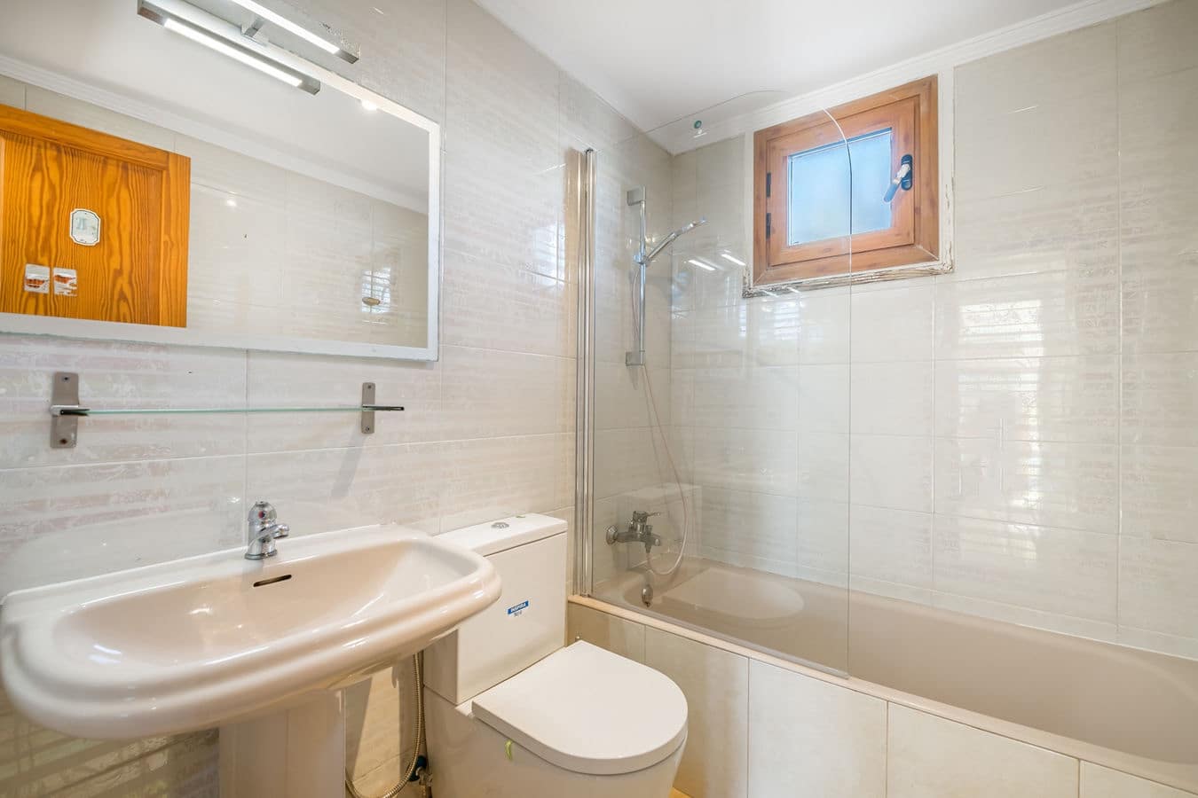 3 soveværelse Rækkehus til salg i Can Pastilla med garage - € 795.000 (Ref: 9587957)