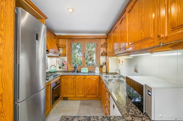 3 soveværelse Rækkehus til salg i Can Pastilla, Palma de Mallorca med garage - € 795.000 (Ref: 9587957)