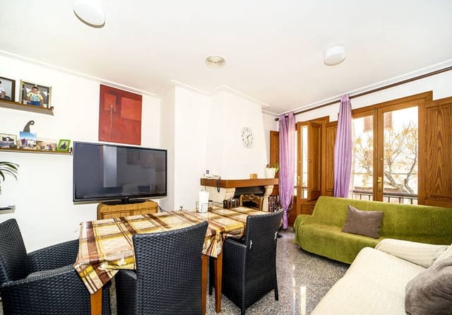 Casa de 8 habitaciones en Muro en venta con garaje - 1.171.000 € (Ref: 9588296)