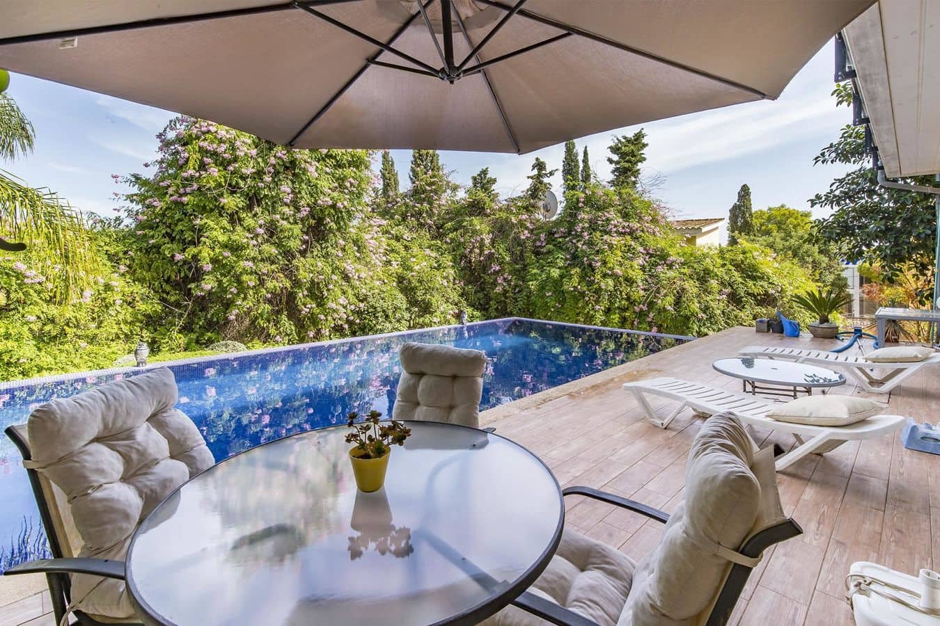 4 slaapkamer Villa te koop in Torrenova met zwembad garage - € 1.550.000 (Ref: 9588298)