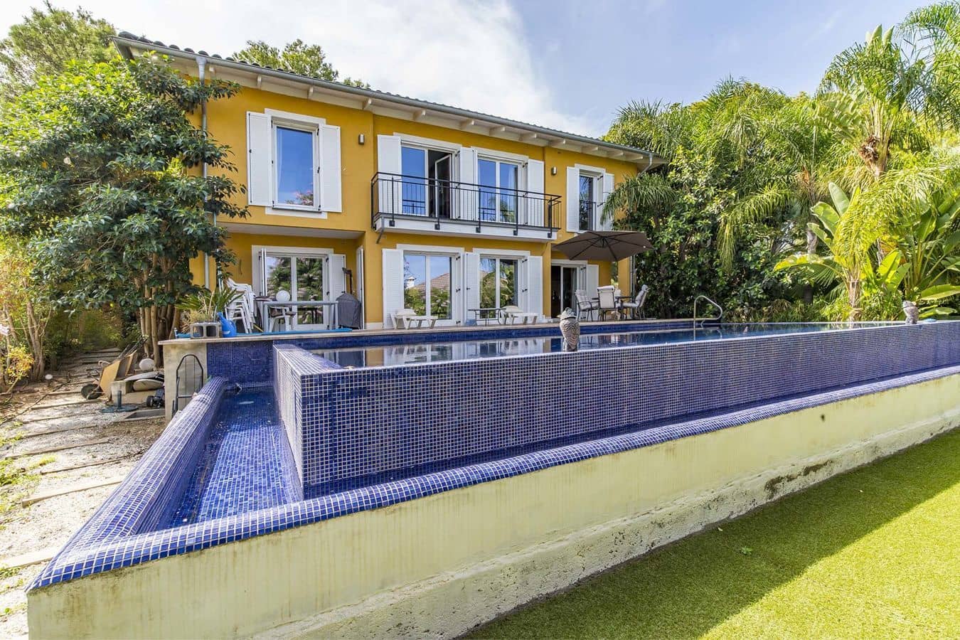 4 slaapkamer Villa te koop in Torrenova met zwembad garage - € 1.550.000 (Ref: 9588298)