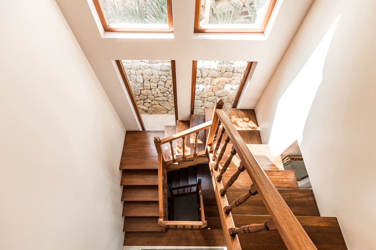 Chalet de 6 habitaciones en Genova en venta con piscina garaje - 1.969.000 € (Ref: 9592070)