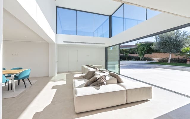 6 slaapkamer Villa te koop in Santa Ponsa, Calvià met zwembad garage - € 4.495.000 (Ref: 9592072)