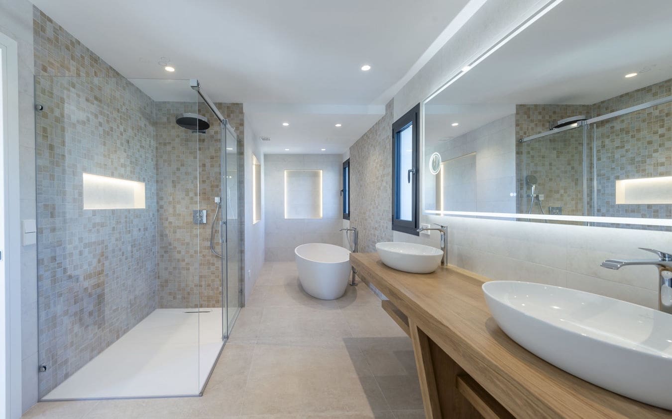 6 slaapkamer Villa te koop in Santa Ponsa met zwembad garage - € 4.495.000 (Ref: 9592072)