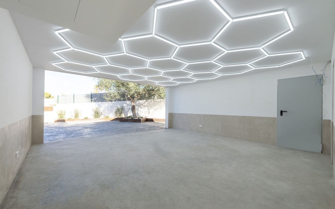 6 slaapkamer Villa te koop in Santa Ponsa met zwembad garage - € 4.495.000 (Ref: 9592072)