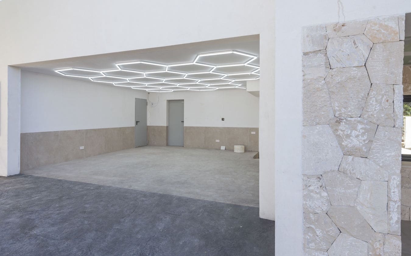 6 slaapkamer Villa te koop in Santa Ponsa met zwembad garage - € 4.495.000 (Ref: 9592072)