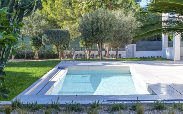 6 slaapkamer Villa te koop in Santa Ponsa, Calvià met zwembad garage - € 4.495.000 (Ref: 9592072)