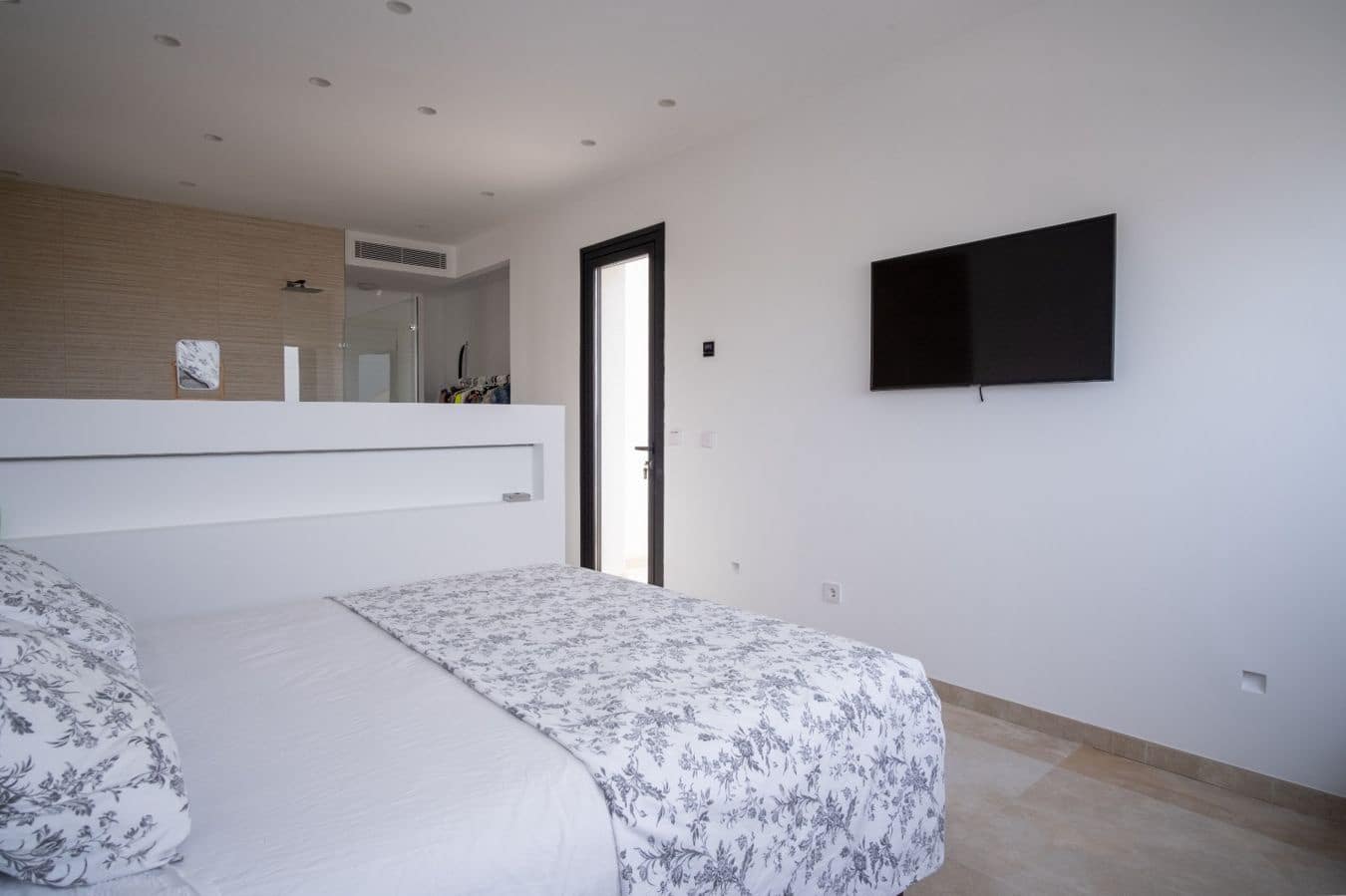 4 bedroom Villa for sale in Marratxi with pool garage - € 1,620,000 (Ref: 9592073)