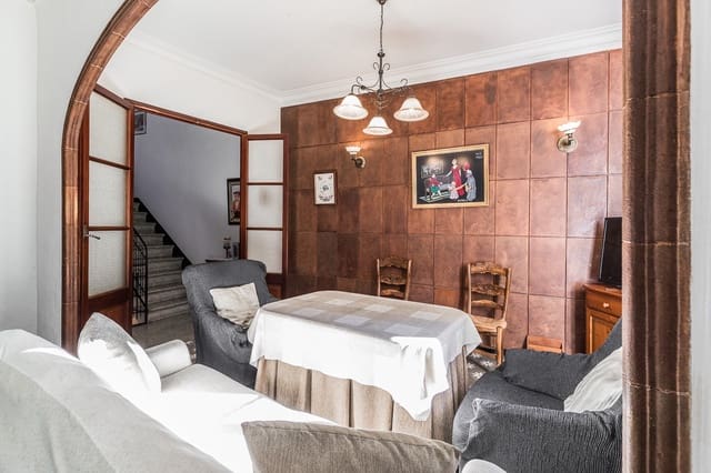 4 slaapkamer Rijtjeshuis te koop in Sóller - € 750.000 (Ref: 9596525)