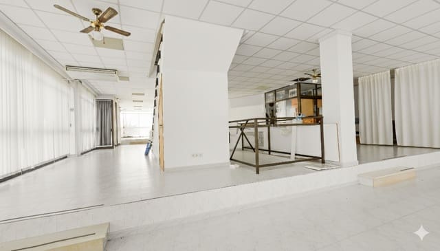 Biznes na sprzedaż w Son Servera z garażem - 1 090 000 € (Ref: 9596526)