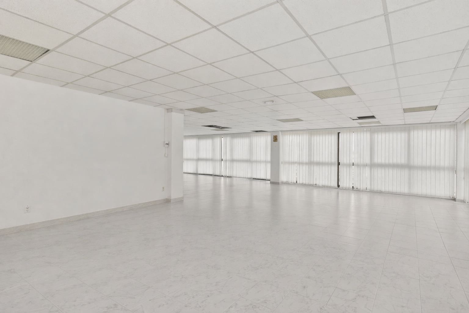 Biznes na sprzedaż w Son Servera z garażem - 1 090 000 € (Ref: 9596526)