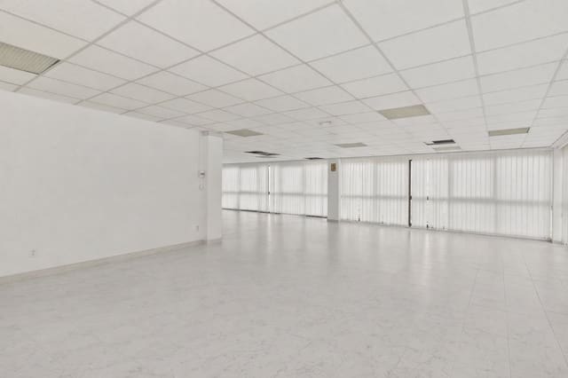 Biznes na sprzedaż w Son Servera z garażem - 1 090 000 € (Ref: 9596526)