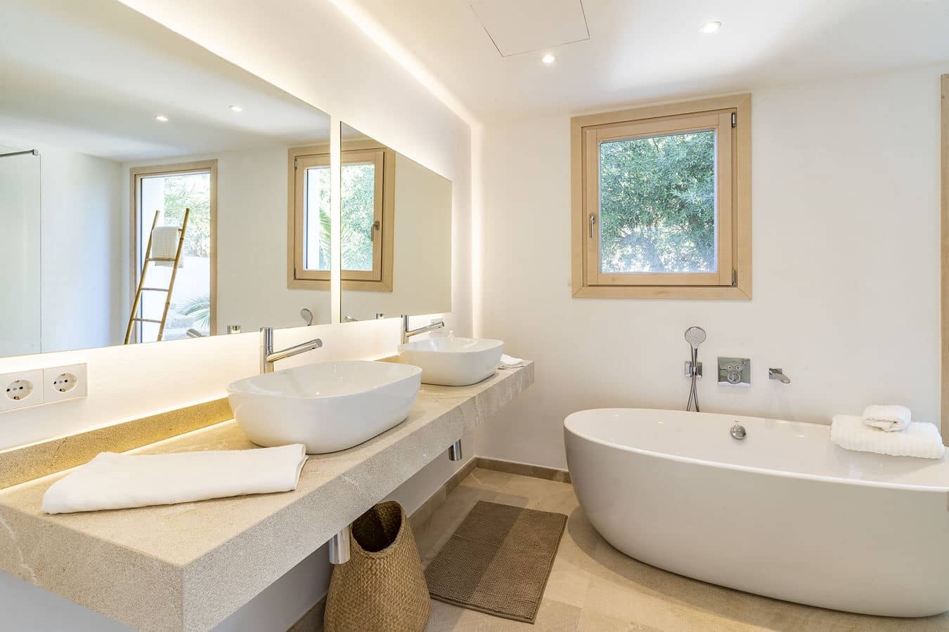 5 soverom Villa til salgs i Son Vida med svømmebasseng garasje - € 3 970 000 (Ref: 9596880)