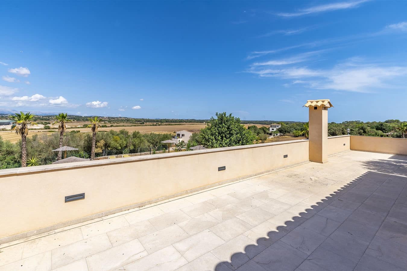 6 soveværelse Finca/Landehus til salg i Ariany med swimmingpool garage - € 3.000.000 (Ref: 9596883)