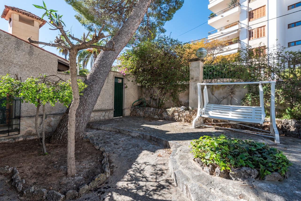 2 bedroom Villa for sale in Palma de Mallorca - € 1,900,000 (Ref: 9603323)