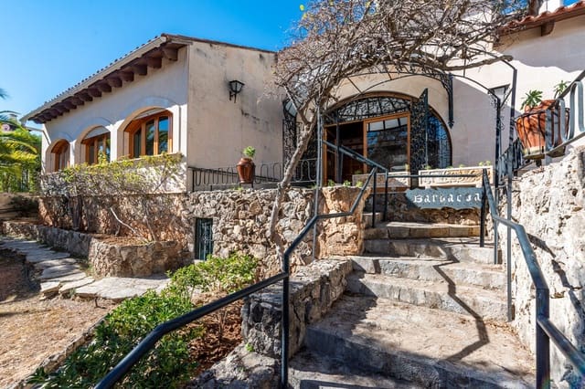 2 bedroom Villa for sale in Son Armadans, Palma de Mallorca - € 1,900,000 (Ref: 9603323)