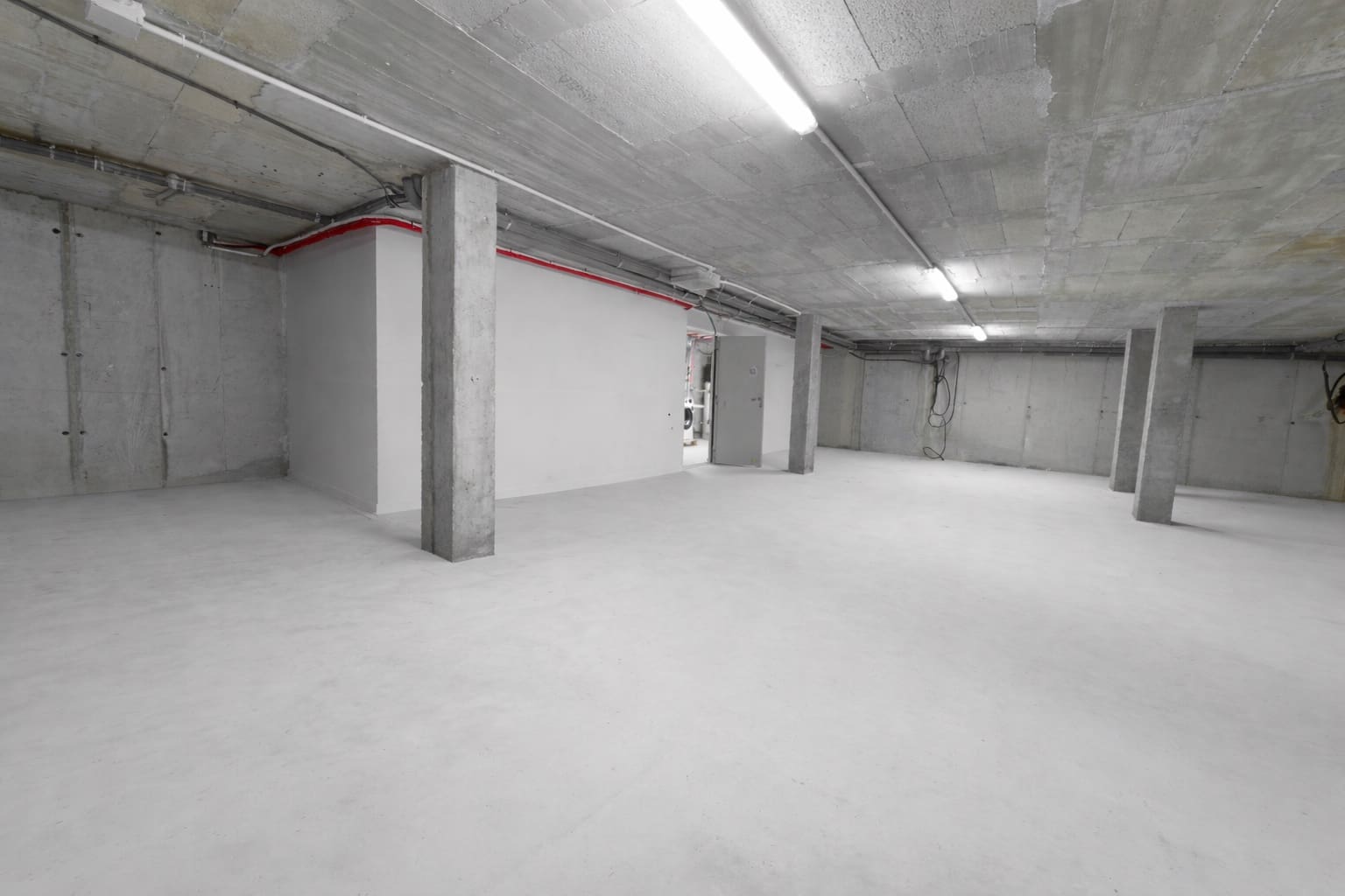 3 bedroom Villa for rent in Cala Millor with pool garage - € 4,000 (Ref: 9603448)