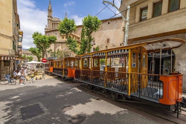 3 sypialnia Apartament na sprzedaż w Sóller - 375 000 € (Ref: 9606576)