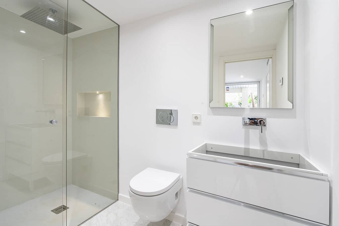 2 soverom Leilighet til salgs i Portals Nous med svømmebasseng - € 1 100 000 (Ref: 9606577)